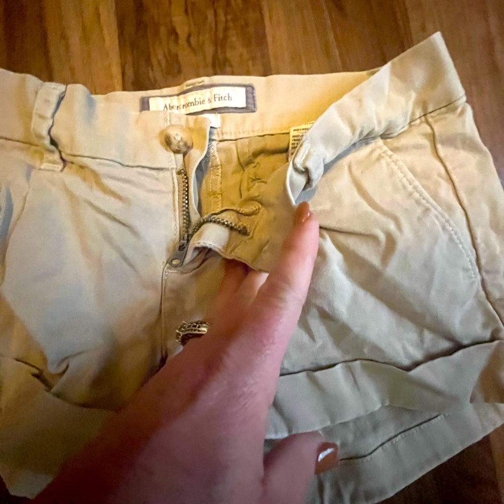 Abercrombie& Fitch shorts